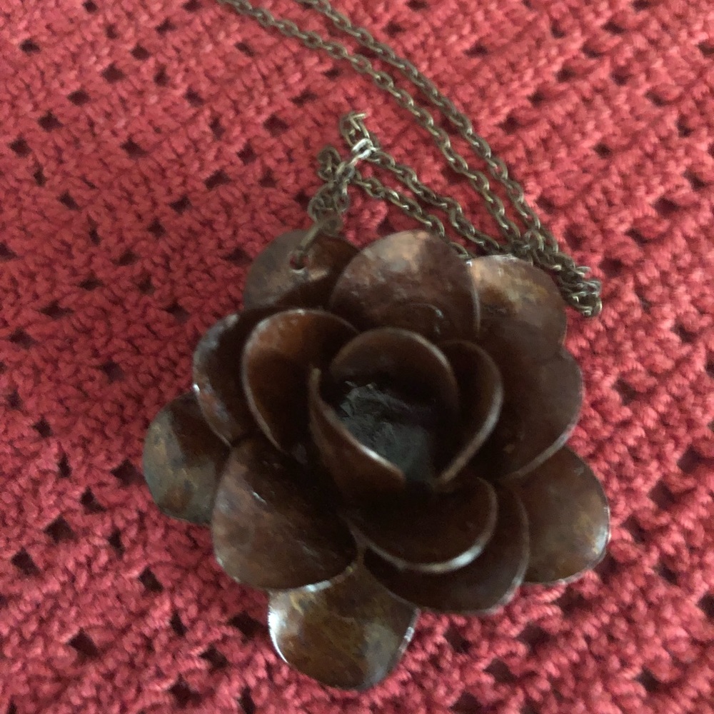 Rose necklace